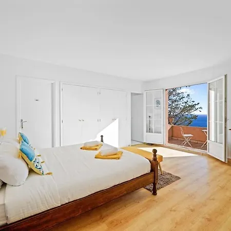 Villa La Avec Vue Panoramique Sur La - Parking Prive - Jacuzzi