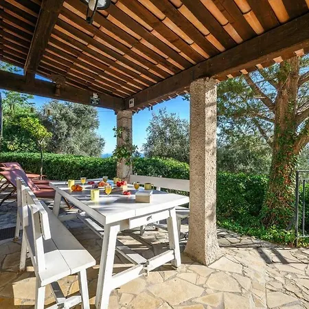 La Avec Vue Panoramique Sur La - Parking Prive - Jacuzzi Villa