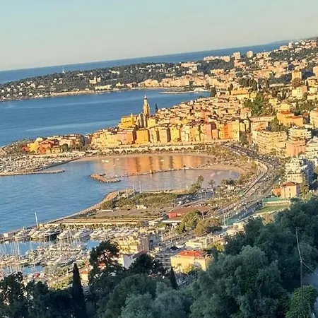 Villa La Avec Vue Panoramique Sur La - Parking Prive - Jacuzzi *