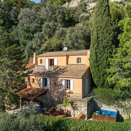 Villa La Avec Vue Panoramique Sur La - Parking Prive - Jacuzzi